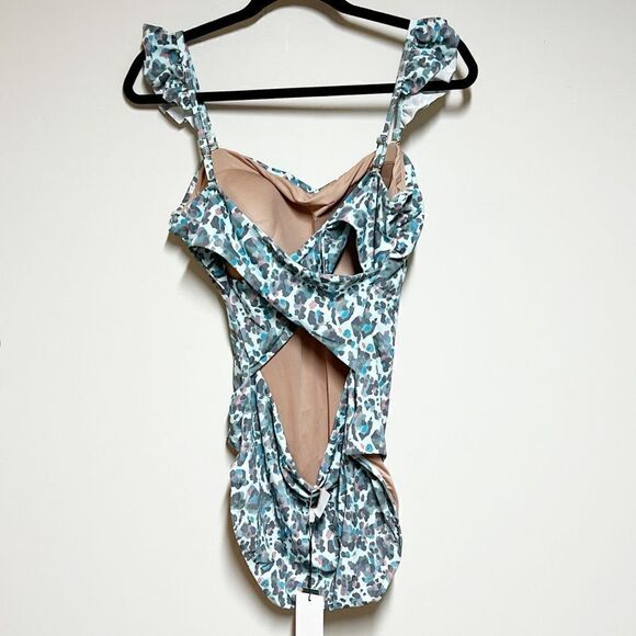 NWT Hermoza Leonor Flutter One-Piece Swimsuit Sz 14 Host Pick - Picture 8 of 11